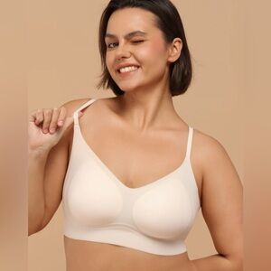 COMFELIE Soft Cream Bralette